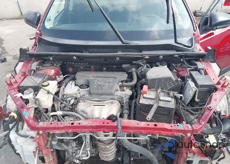 2018 Toyota Rav4 Le z USA, uszkodzony, nr VIN 2T3ZFREV9JW493737